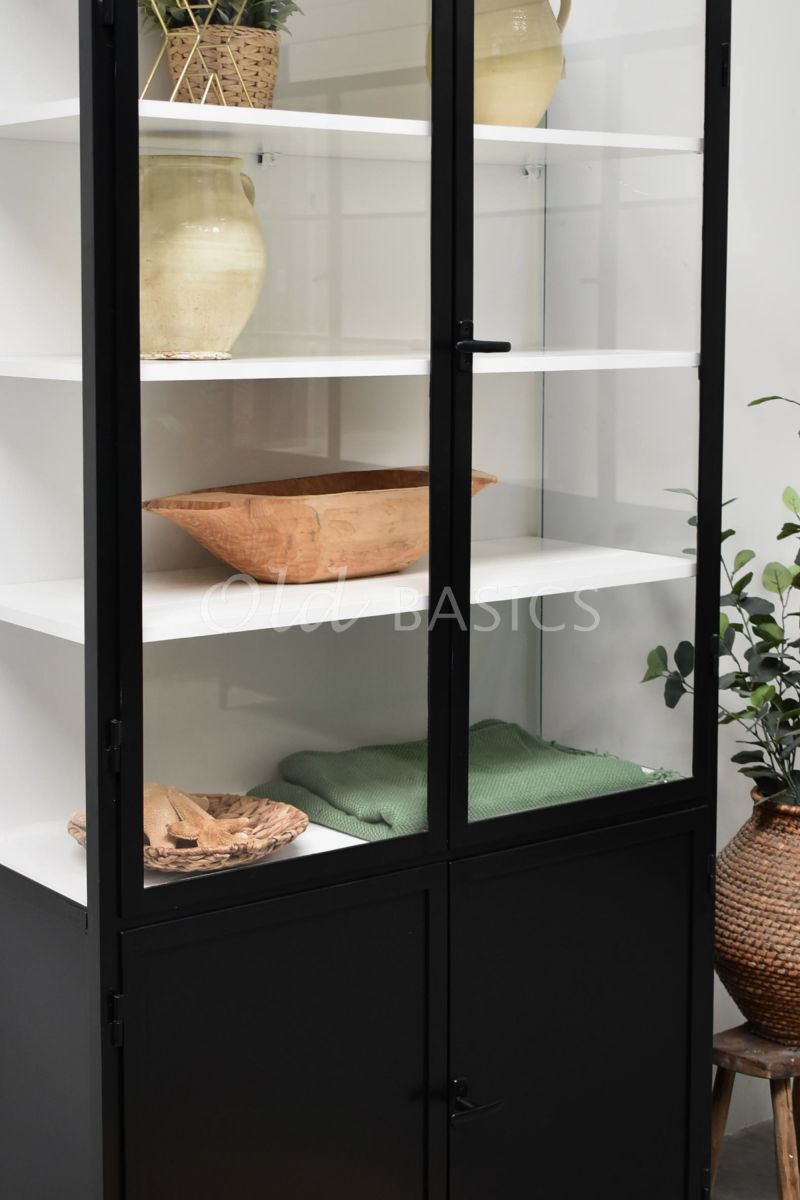 Detail van Apothekerskast Demi, 2 deuren, RAL9005, zwart, materiaal staal